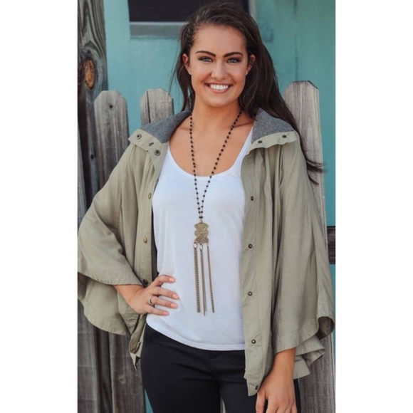 NWT Olive Button Utility Poncho Oversized Jacket - Picture 5 of 8